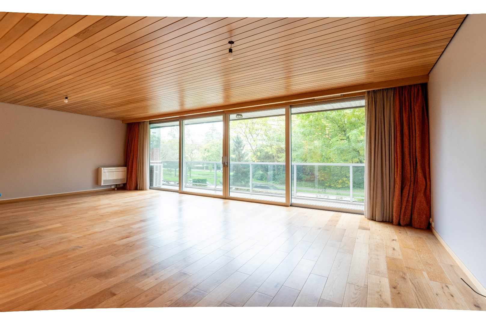 Ruim appartement aan de iconische Fruithoflaan! - foto 2