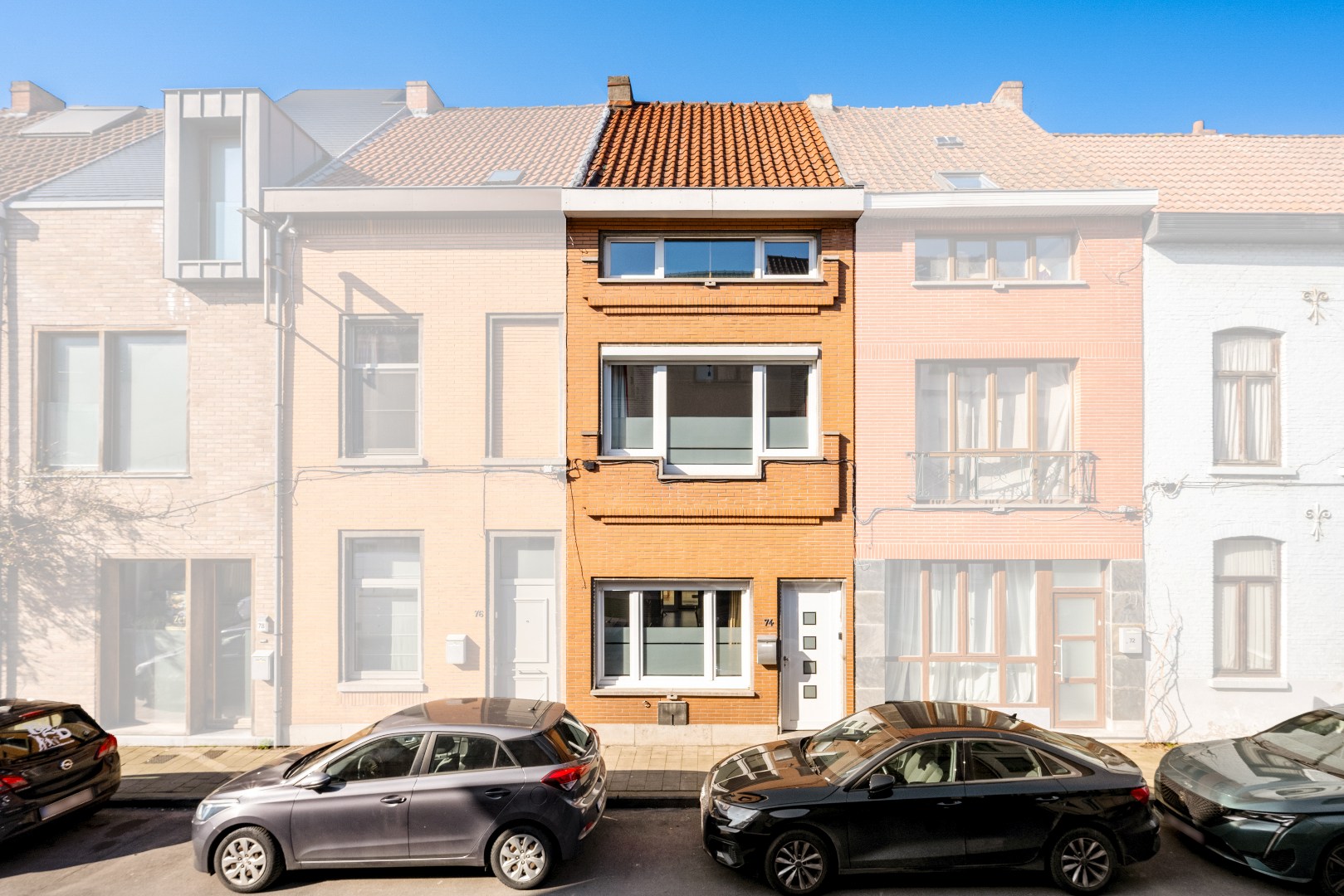 Gezellige rijwoning met charmante, zuidwest georiënteerde koer - foto 2