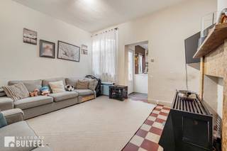 Deze te renoveren woning is gelegen in het centrum van Sint-Niklaas, op wandelafstand van scholen, winkels en openbaar vervoer. Op het...