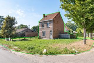 Deze authentieke woning, gelegen op een toffe locatie in Ranst, biedt een zee aan ruimte én potentieel voor wie droomt van een unieke woonst met...