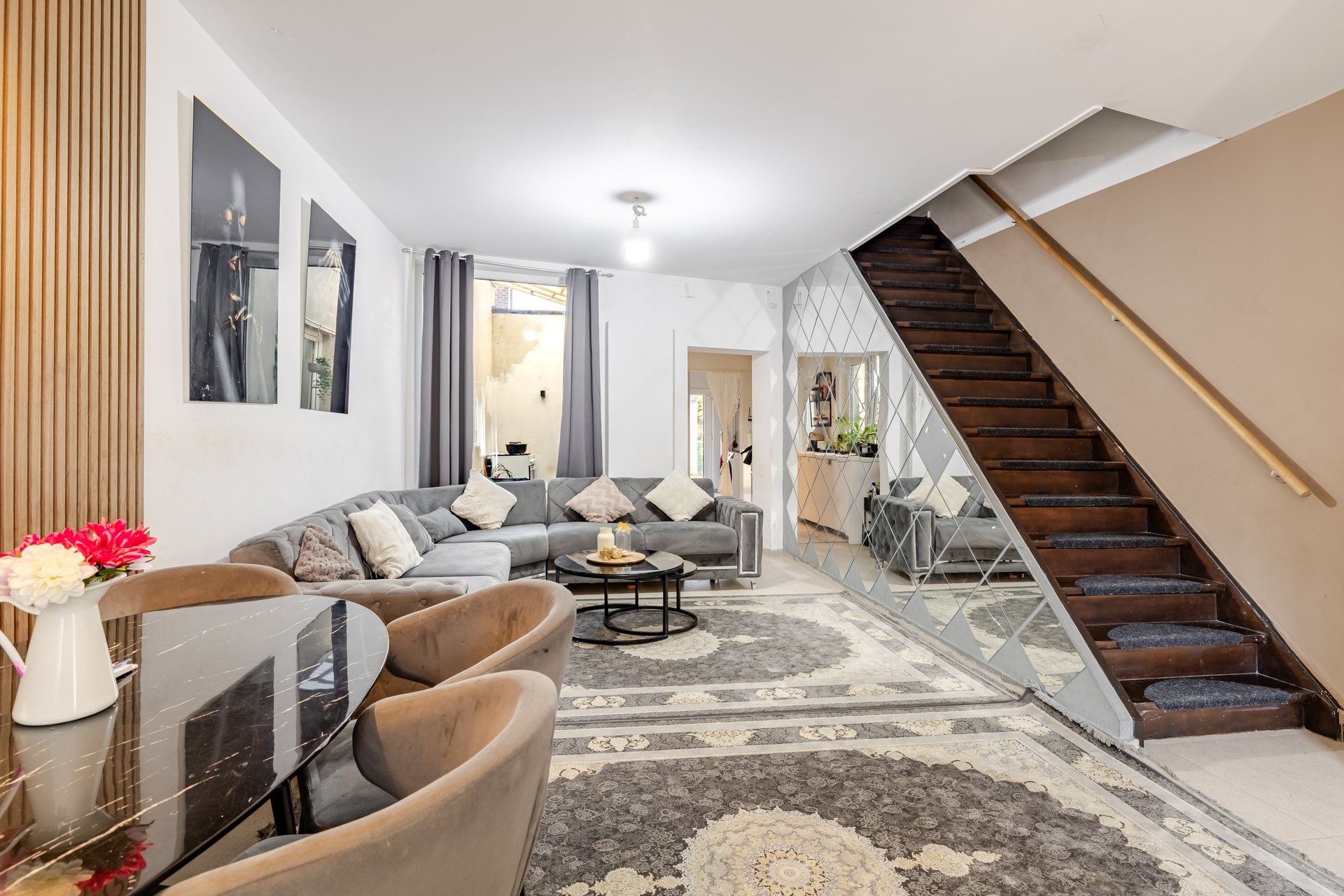 Lichtrijke stadswoning met 3 slaapkamers en grote tuin in Aalst - foto 4