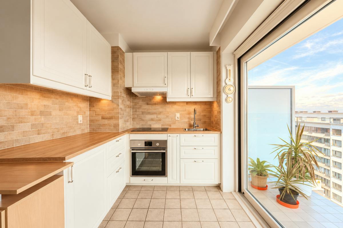 Studio ensoleillé avec terrasse et vue sur l'arrière-pays ! - photo 5