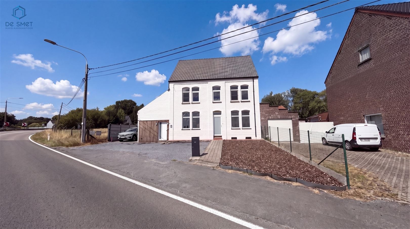Instapklare woning met 3 slaapkamers, ruime zolder en parking – Brakel - foto 1