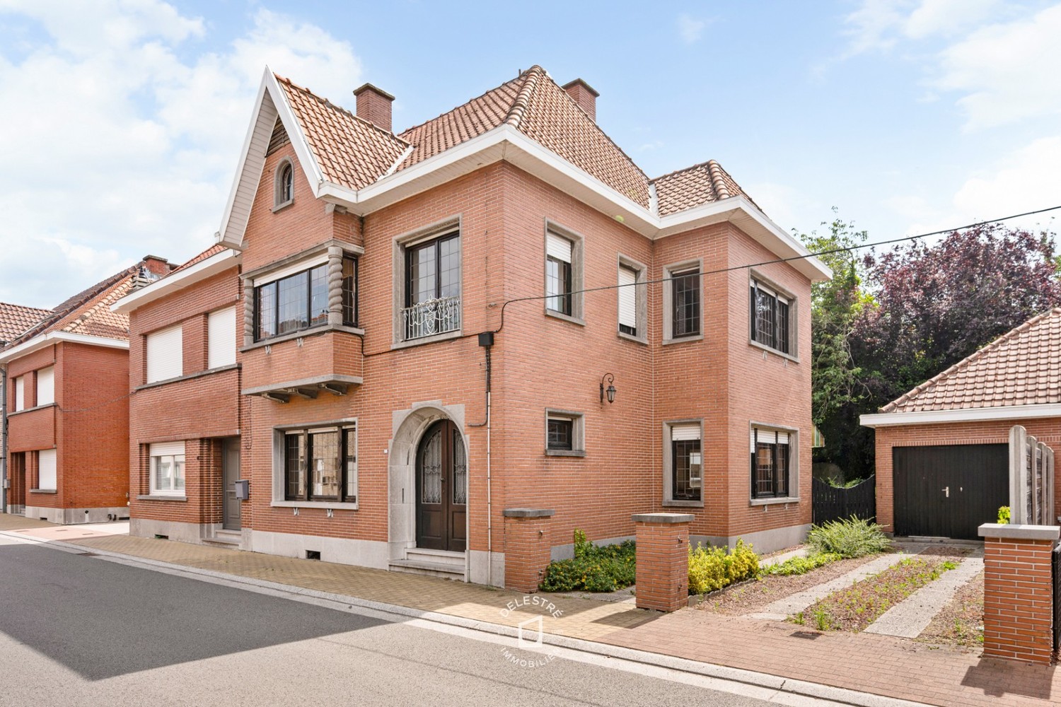 House for sale in Denderleeuw
