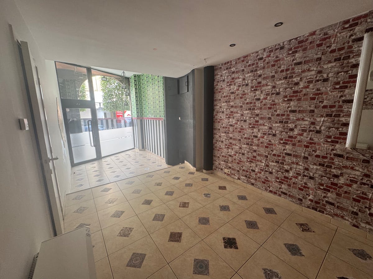Te huur: Charmant handelspand (55 m²) in Nieuwpoort-Stad! - foto 4