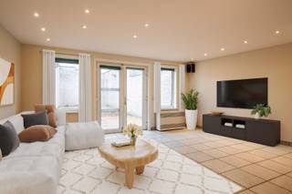 AlgemeenRENOVATIERAPPORT IS BESCHIKBAAR OP AANVRAAG. In de Felix D’Hoopstraat te Tielt bevindt zich deze uitzonderlijk ruime en verzorgde woning die...