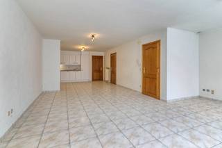 Dit ruime gelijkvloerse appartement is gelegen in het centrum van Lichtaart en maakt deel uit van een kleine, rustige residentie.De indeling is als...