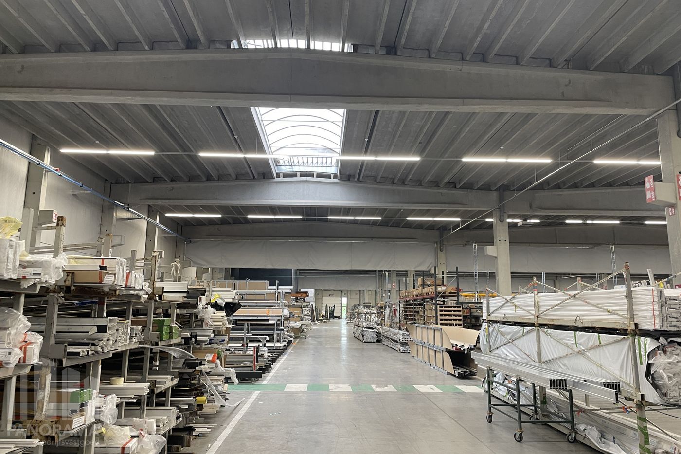 High-end industrial building of 4.432 m² with office space along the E19 - photo 4