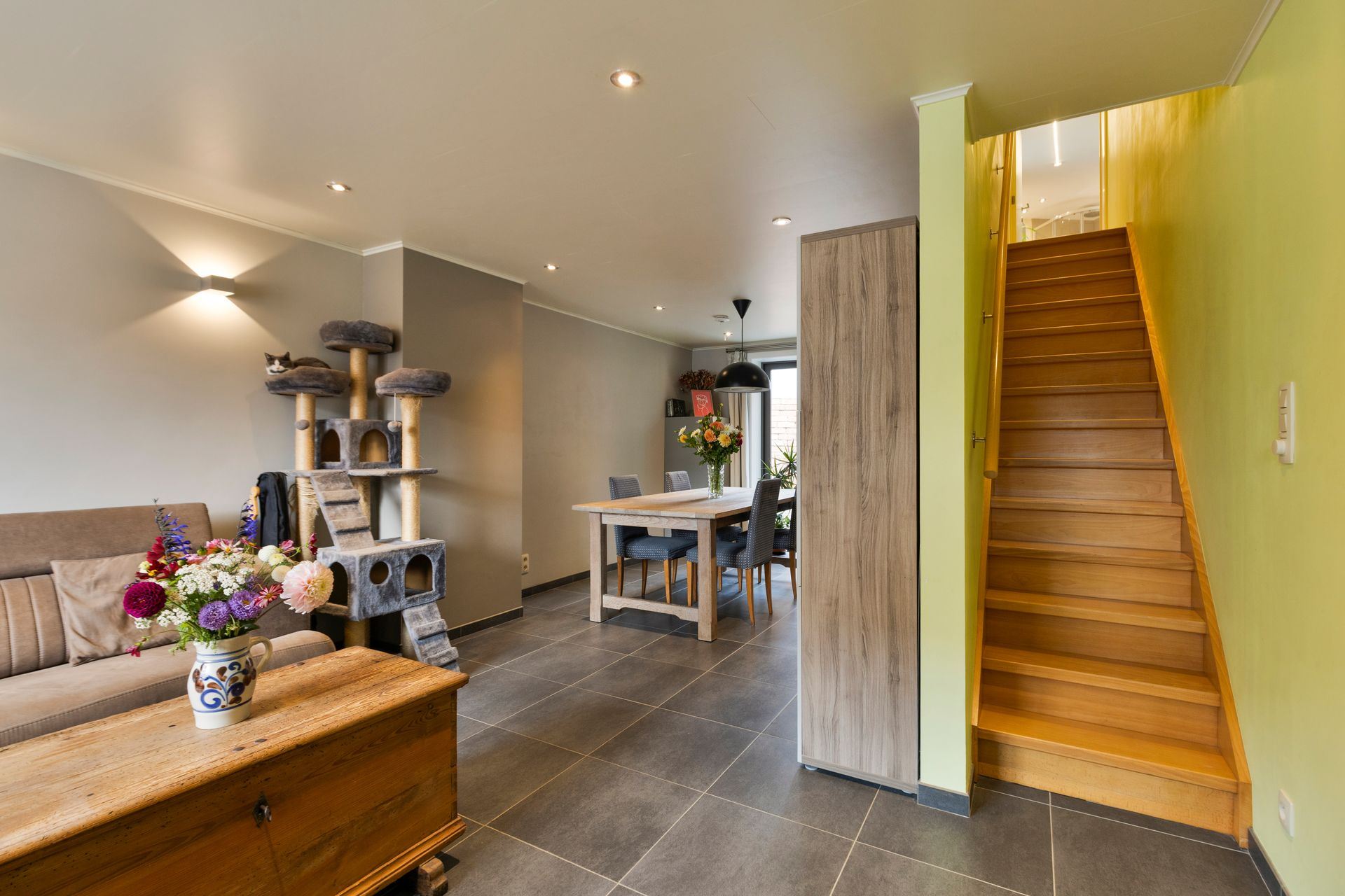 WONING MET 2 SLAAPKAMERS EN TERRAS - foto 4