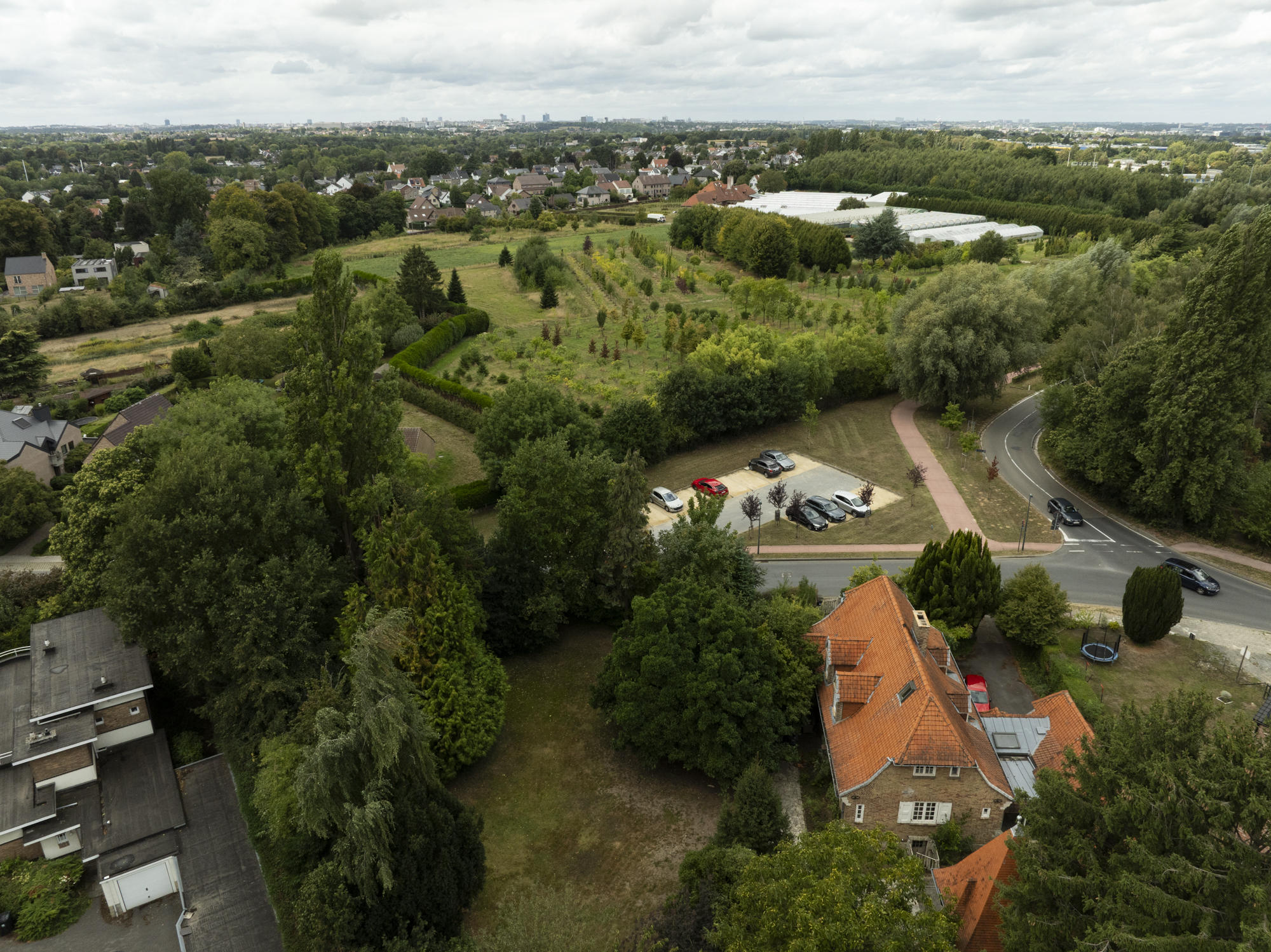 Goed gelegen grond te koop voor een ruime 3 gevel woning - foto 5