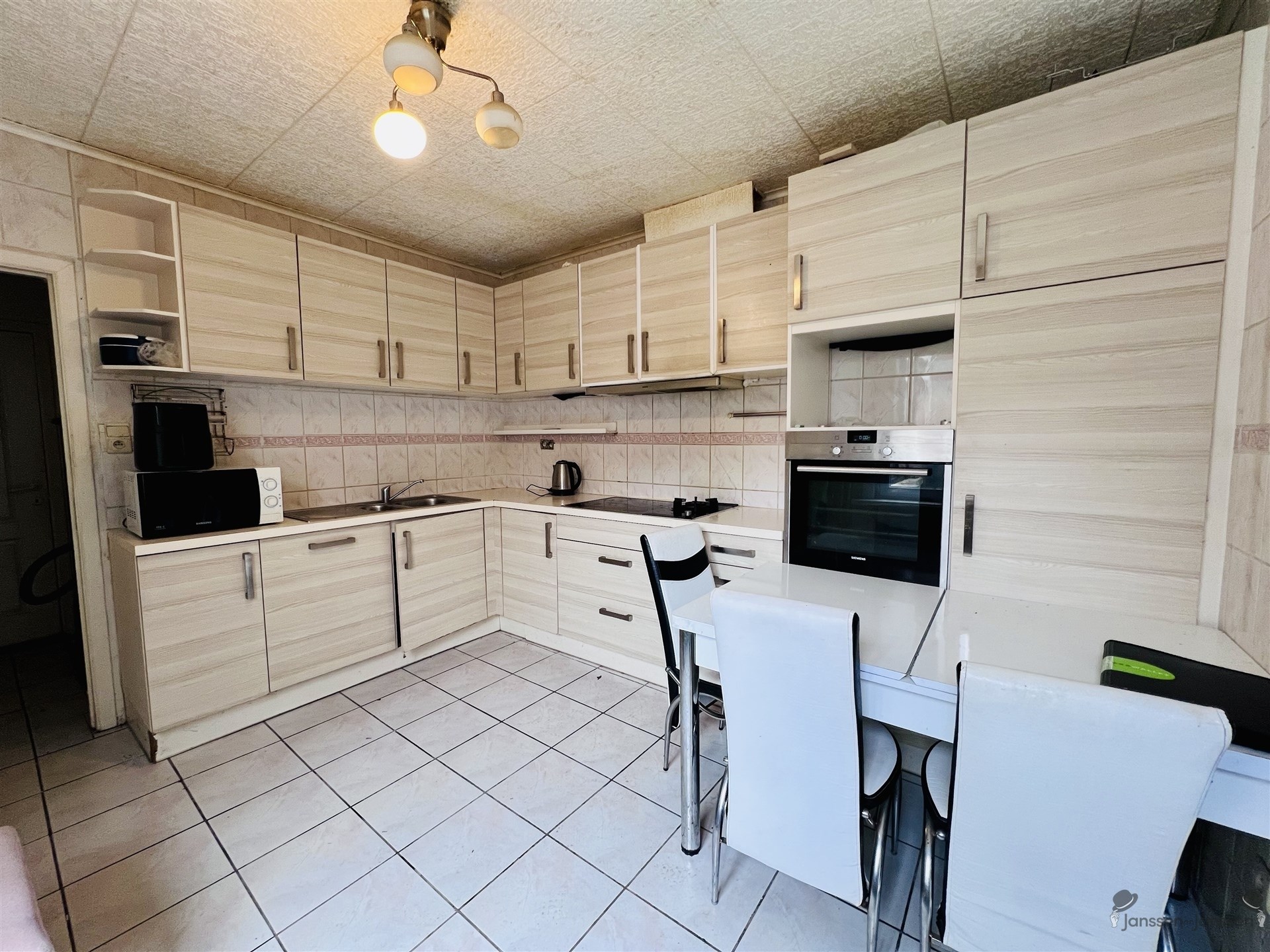 Ruime woning met grote tuin, hartje Zele - foto 3