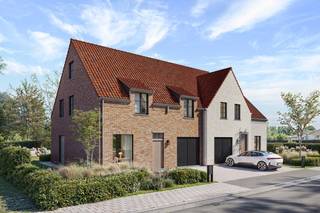 Dicht bij het centrum van Oostkamp realiseert Dumobil Woonprojecten deze halfopen nieuwbouwwoning in landelijke bouwstijl in de Guido Gezellestraat op een perceel van 401 m². De woning kenmerkt zich door een strak-landelijke stijl met dakpannen in Oud-Latem rood en de naturelle voordeur in afrormosiahout, aangevuld met hoogwaardig pvc-buitenschrijnwerk en hoogisolerende beglazing. Je komt binnen in een leefruimte met aparte bureauhoek en een open keuken wat zorgt voor een ruimtelijk gevoel. Er zijn 4 ruime slaapkamers en een badkamer voorzien van een bad, inloopdouche en meubel met dubbele wastafel. Daarbij zijn er 2 aparte toiletten. De ruime afgewerkte zolderverdieping is bereikbaar via een vaste trap. Zo richt je deze ruimte makkelijk in als extra bureau, hobby- of speelplek. Je beschikt over een inpandige garage en een oostgerichte tuin. Deze woning wordt tot in de puntjes afgewerkt. Zo worden niet alleen het terras en de dubbele oprit aangelegd, maar ook de tuinpaden en het gazon. Verder is de tuinafsluiting inbegrepen. Een grote plus is dat deze woning beschikbaar is aan het verlaagde btw-tarief van 6% wat zorgt voor een aanzienlijke besparing op het totaalbudget.<br /><br />De woning is uitgerust met zonnepanelen en een geothermische warmtepomp met vloerverwarming op het gelijkvloers en de eerste verdieping. Dankzij de passieve koeling door geothermie geniet je ook in de zomer van optimale temperaturen in huis. Het ventilatiesysteem D met warmterecuperatie en automatische luchtkwaliteitssensoren garandeert het hele jaar door een gezond binnenklimaat. Er is een regenput van 10.000 liter, waarop de toiletten, wasmachine en buitenkraan zijn aangesloten. Tot slot is alles voorzien om een toekomstige laadpaal te installeren. Door deze energie-efficiënte technieken woon je duurzaam, verlaag je je energiefactuur en draag je je steentje bij aan het milieu. De interieurfoto's hier getoond zijn ter inspiratie van de mogelijkheden.<br /><br />Deze all-inprijs excl. kosten omvat een volledig afgewerkte, instapklare woning met álle voorzieningen en omgevingswerken inbegrepen. De totale kostprijs incl. wettelijke kosten waaronder registratierechten, btw, notaris- en aansluitingskosten kan je eenvoudig bekijken op onze <u><strong>website</strong></u>: <u><strong>dumobil.be/nl/woonprojecten/projecten/oostkamp-guido-gezellestraat-halfopen-landelijke-projectwoning</strong></u> En/of contacteer onze bouwadviseur Sam Borrey voor meer info: 0483/21.01.33 | sam@dumobil.be