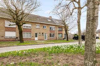 Deze goed onderhouden en energiezuinige woning bevindt zich op een perceel van 172 m², rustig gelegen aan het pleintje tussen de Goudenregenstraat...