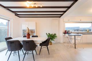 Zwevegem: gerenoveerde (2020) alleenstaande woning te koopDeze goed onderhouden alleenstaande woning biedt een ideale thuis voor gezinnen die op zoek...