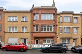 Appartement intéressant bénéficiantd'un emplacement idéal à Ganshoren.Situé dans la rue Stedebouwstraat, une rue calme et agréable de Ganshoren,...