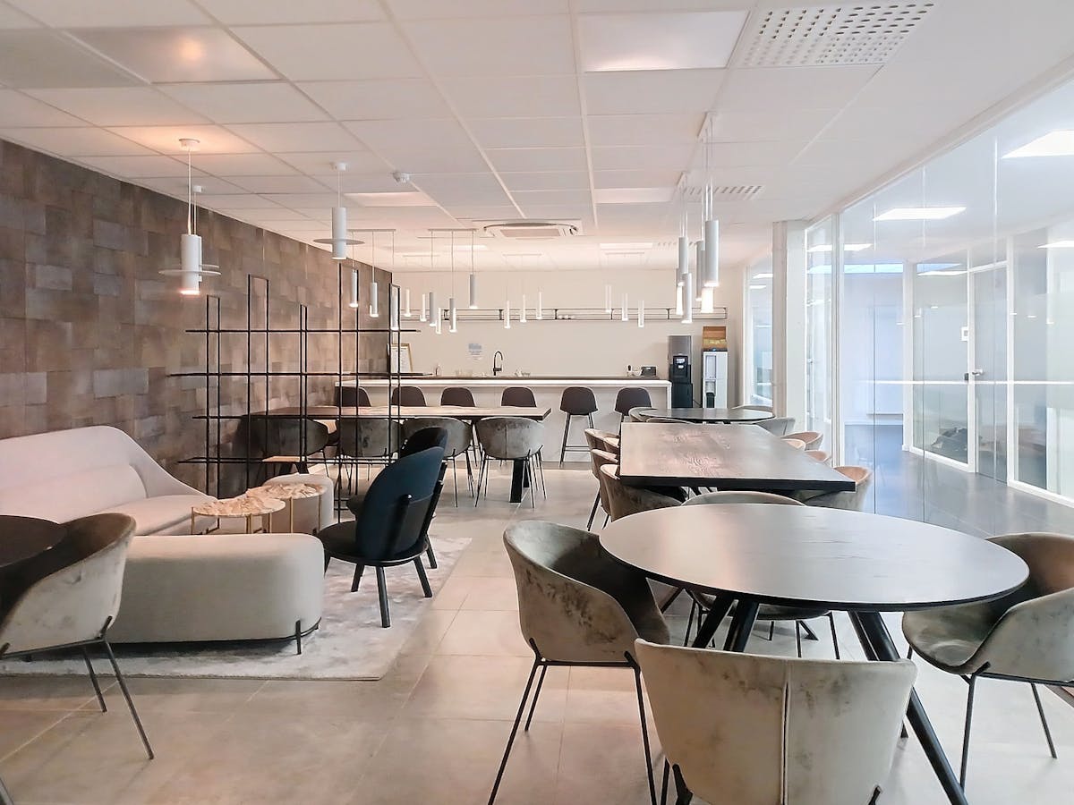 Kantoren (20 - 135 m²) in IDOLA bedrijvencentrum te Lochristi - foto 5