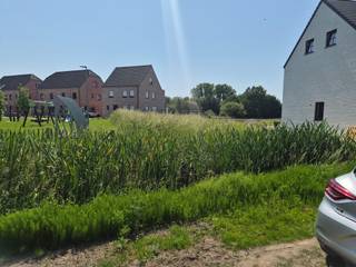 Zéér goed gelegen bouwgrond ( LOT 19 ) met een breedte van 15m en een oppervlakte van 545m2. Deze grond voor open bebouwing is gelegen in...