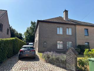 Maison à louer à Lede