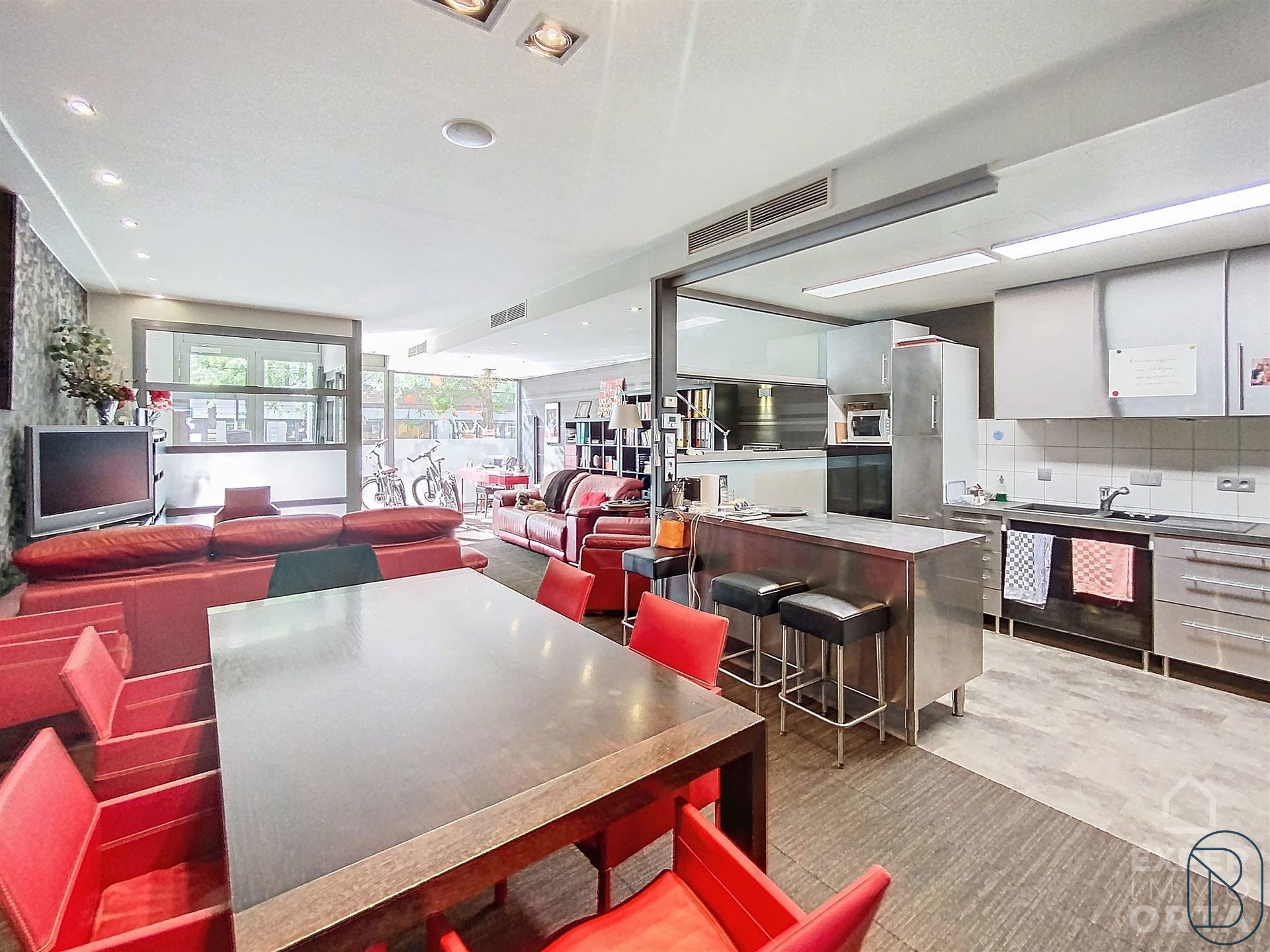 TOPGELEGEN horecazaak met studio en woonst! - foto 5