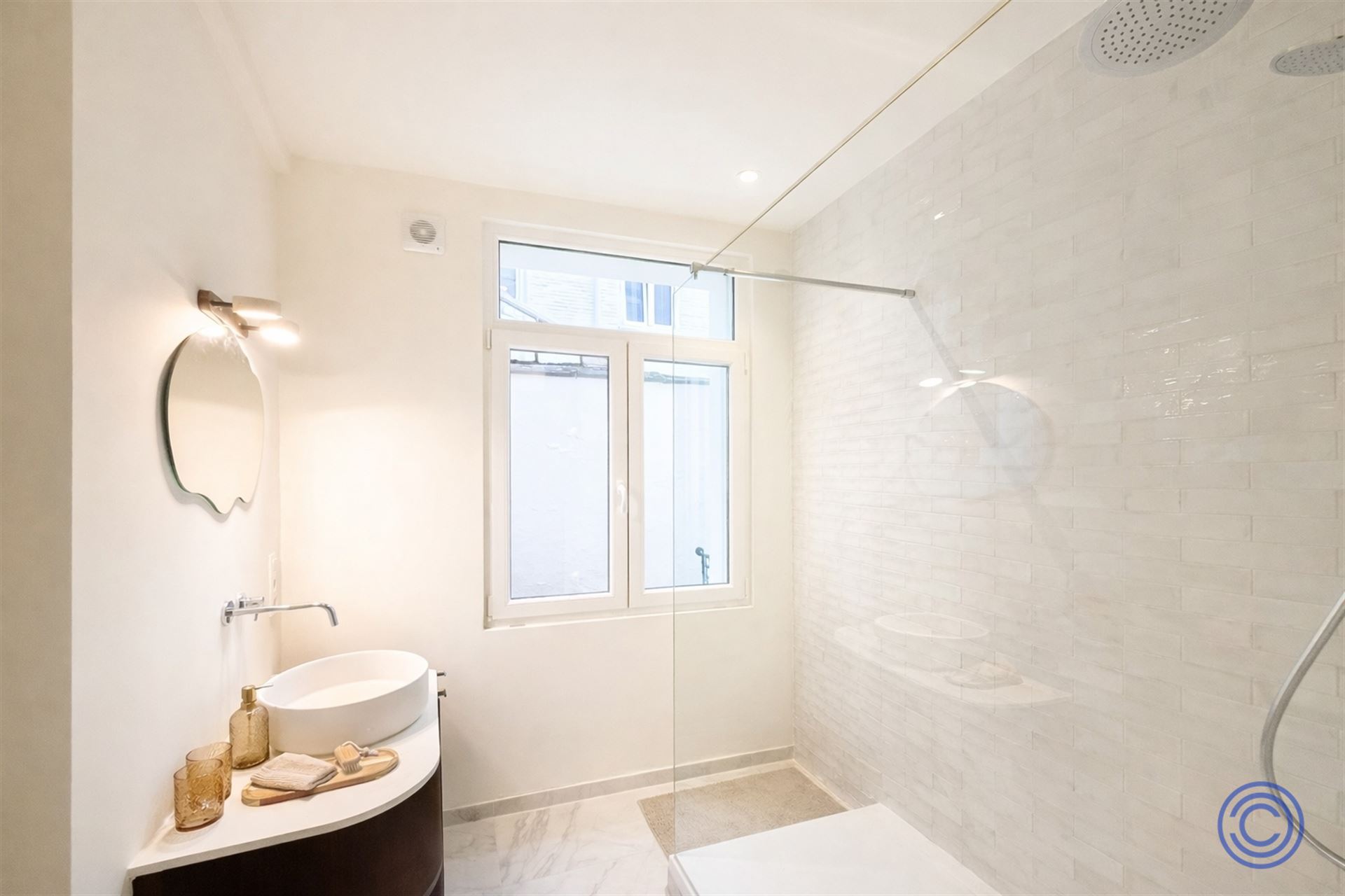 2-slpk appartement met terras en zonnepanelen! - foto 4