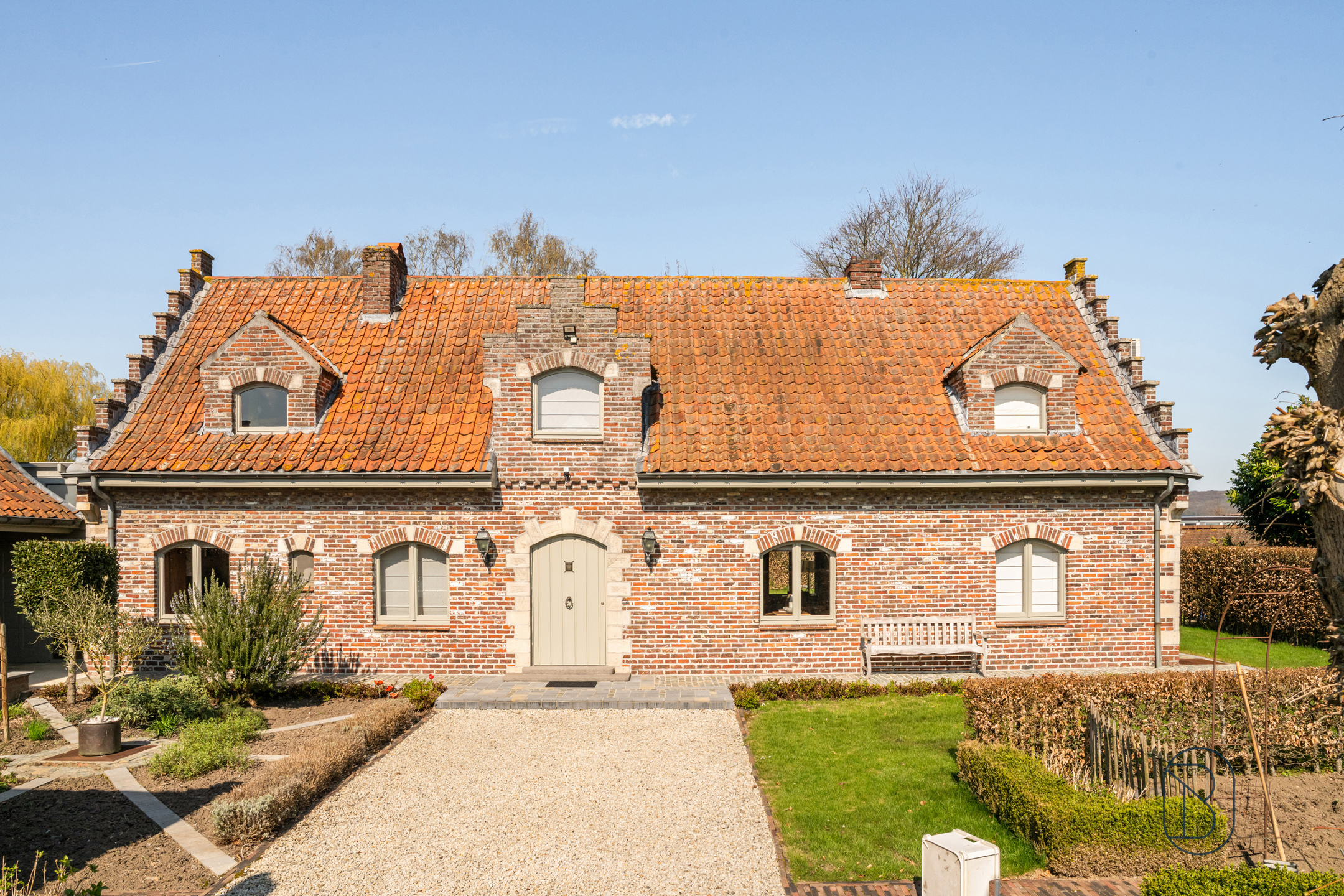 Charmante villa met tuin, garage en tal van mogelijkheden - foto 2