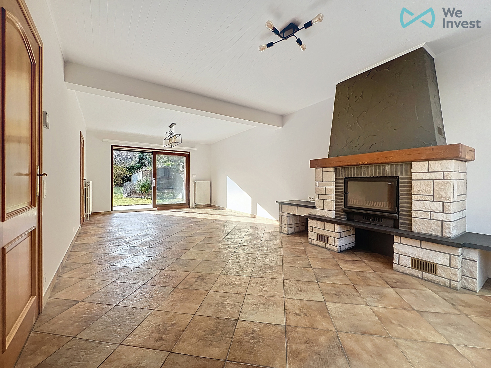 Tweegezinswoning met verhuurd appart, dubbele garage en tuin - foto 4