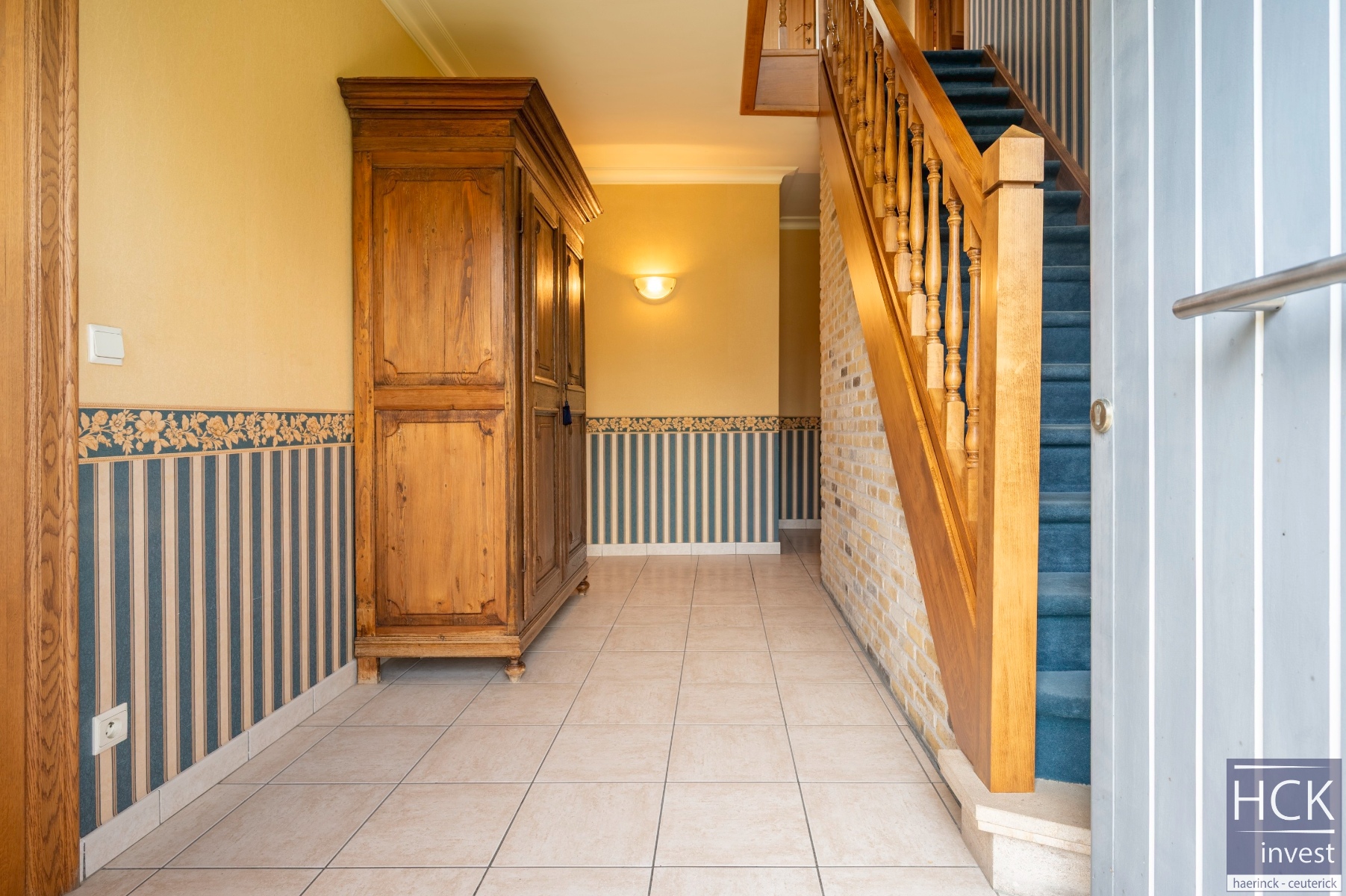 KRUISHOUTEM - Tijdloze & zeer ruime villa op prachtig perceel van 3.550 m²! - foto 3
