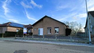 Charmante vrijstaande woning te huur – rustig gelegen en centraal bereikbaarDeze charmante vrijstaande woning is rustig gelegen en biedt een ideale...