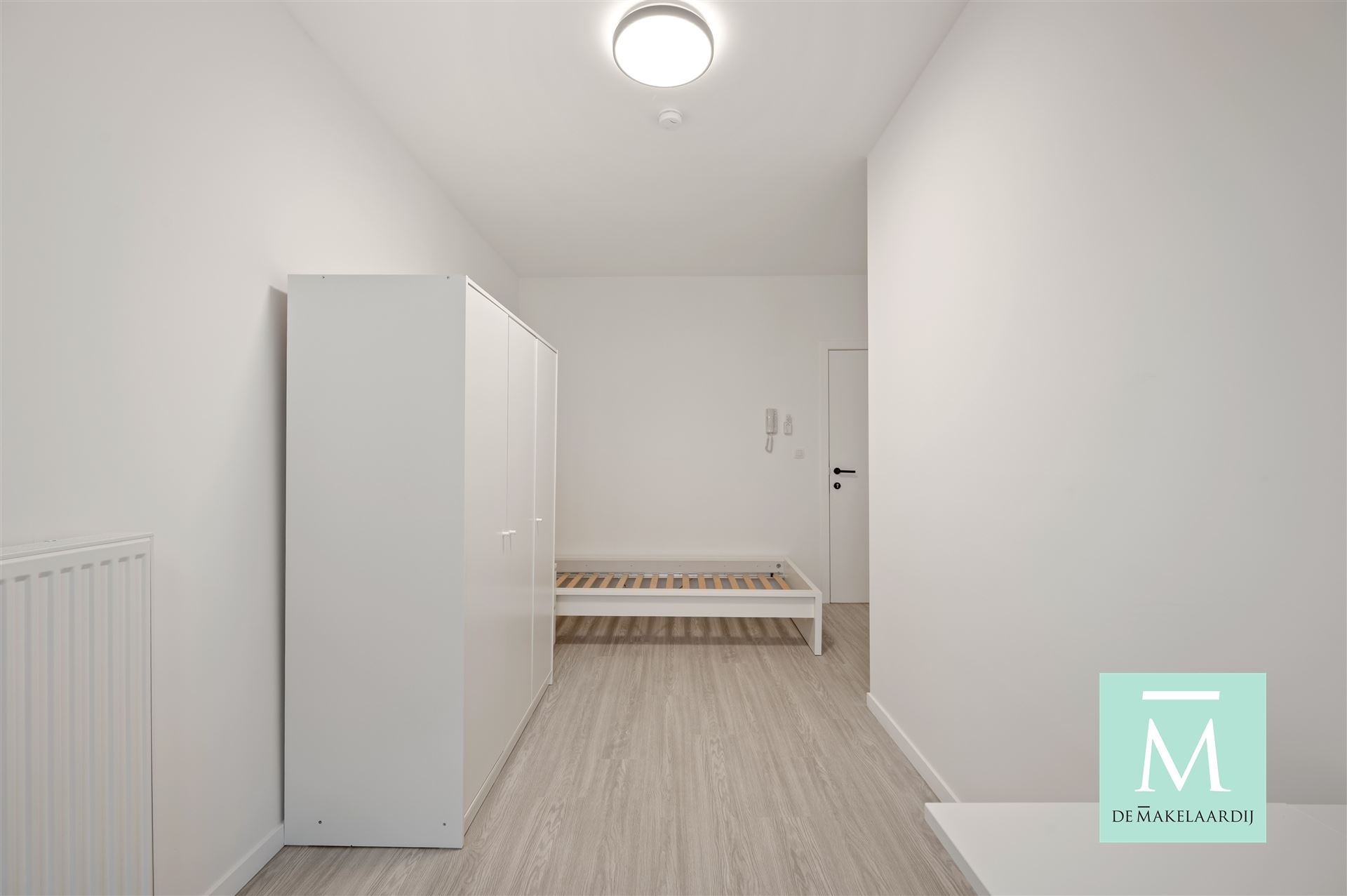 STUDENTS ONLY! Gemeubelde studentenkamer in hartje Mechelen - EERSTE BEWONING NA RENOVATIE  - foto 2