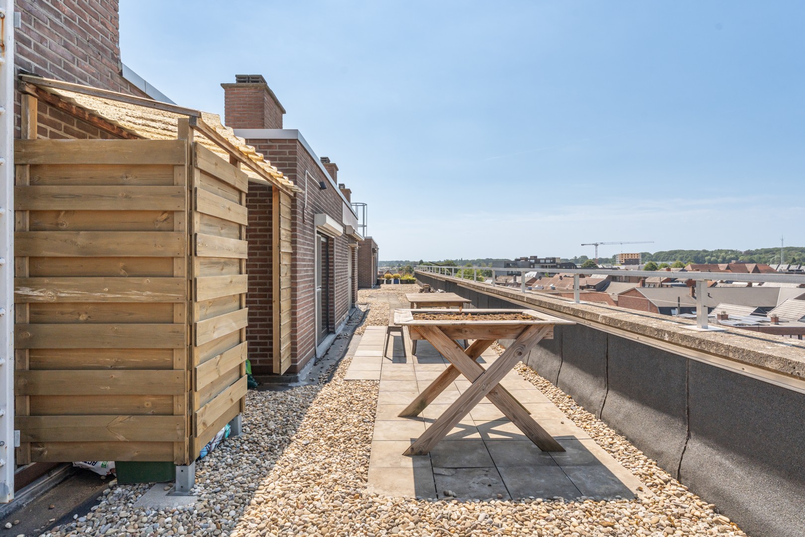 Instapklaar dakappartement met 2 terrassen in centrum Bree - foto 4