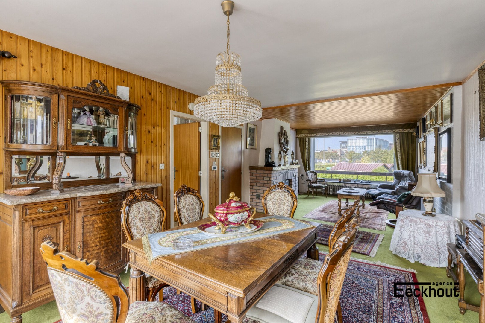 Te moderniseren woning op goede ligging met garage en tuin! - foto 4