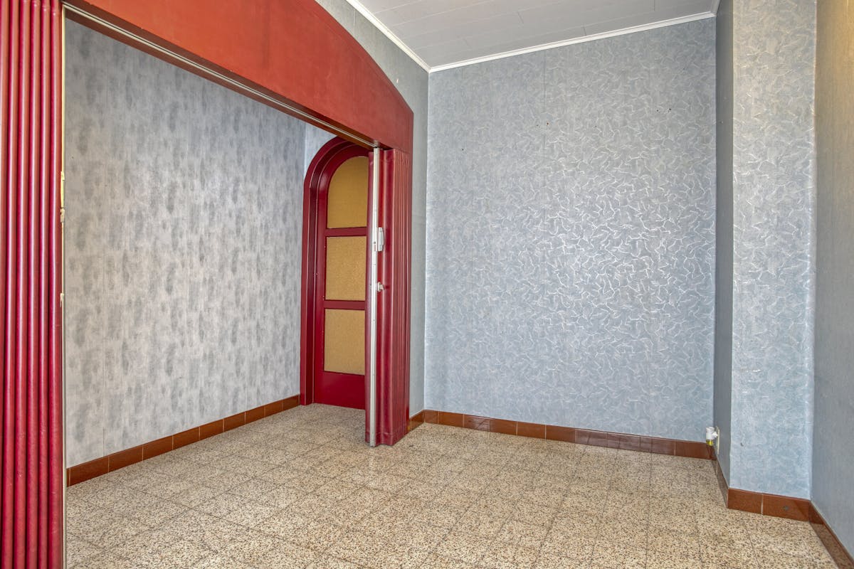 Maison de 2 chambres à rénover à vendre à Courtrai ! - photo 2