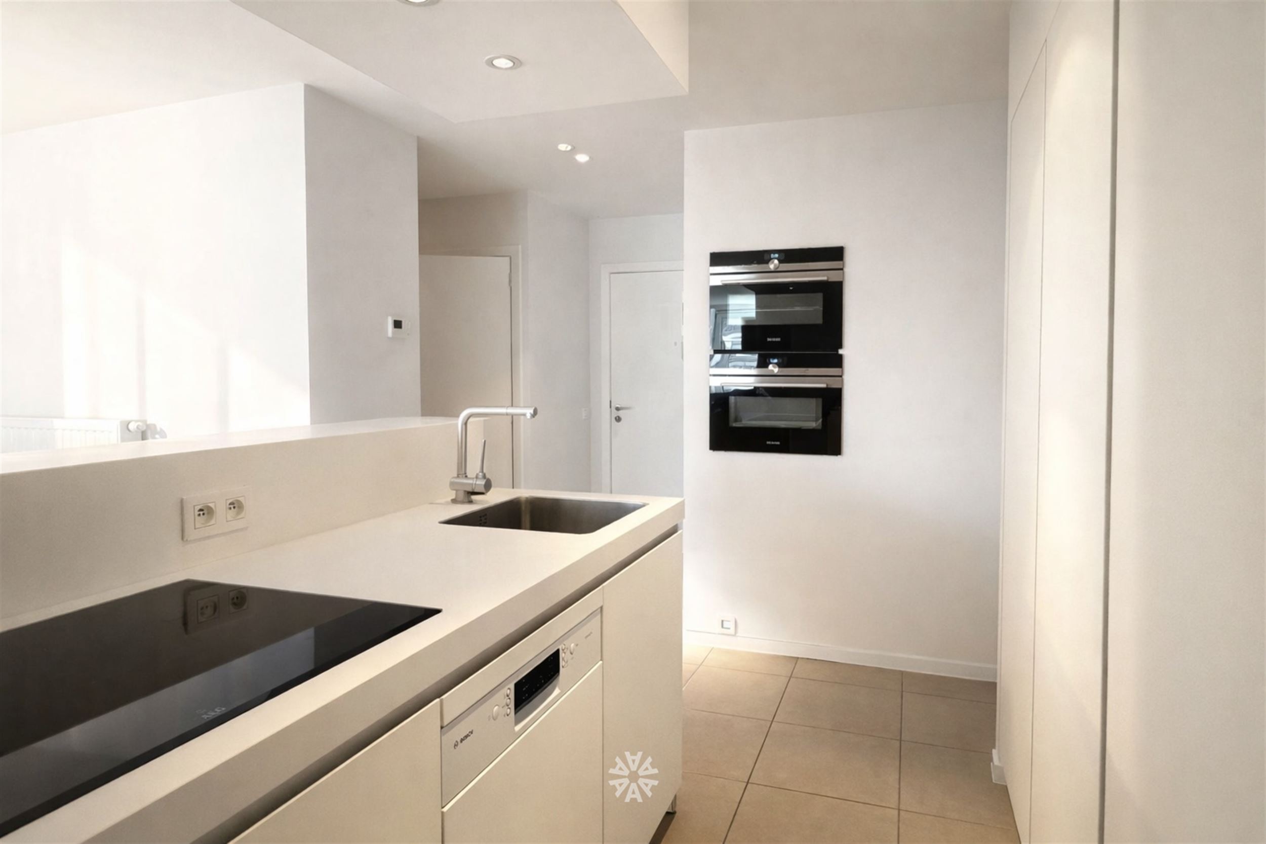 Modern en ruim appartement met terras te huur in Gent - foto 4