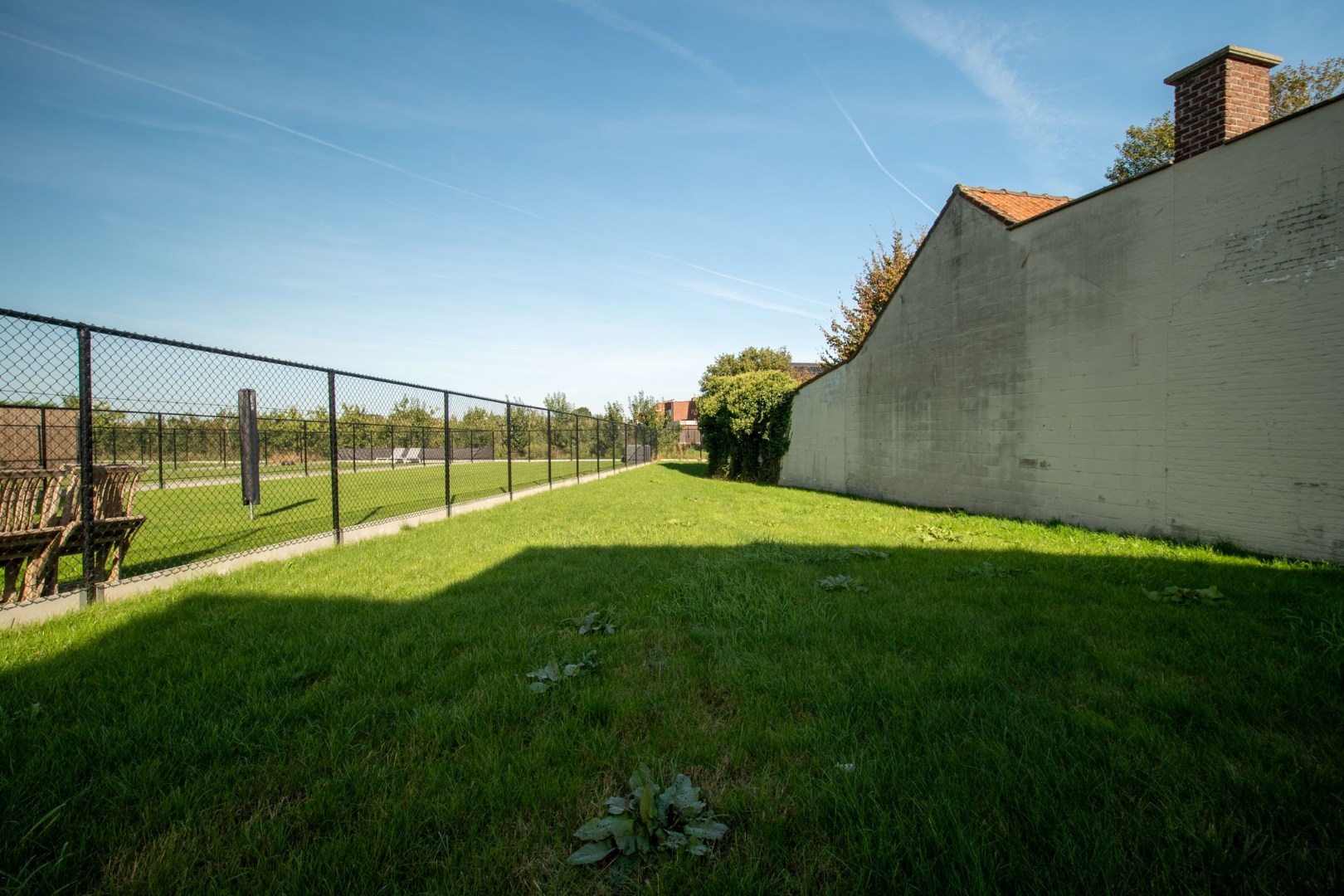 Stijlvolle en ruime nieuwbouwwoning met garage en tuin op 555 m² - foto 5
