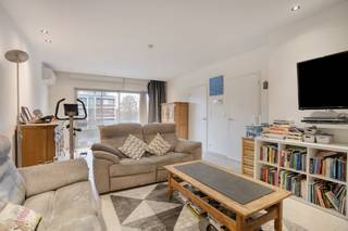 Dit instapklare appartement bevindt zich op de tweede verdieping van een verzorgd gebouw uit 1981, gelegen in de populaire Banneuxwijk, net buiten...