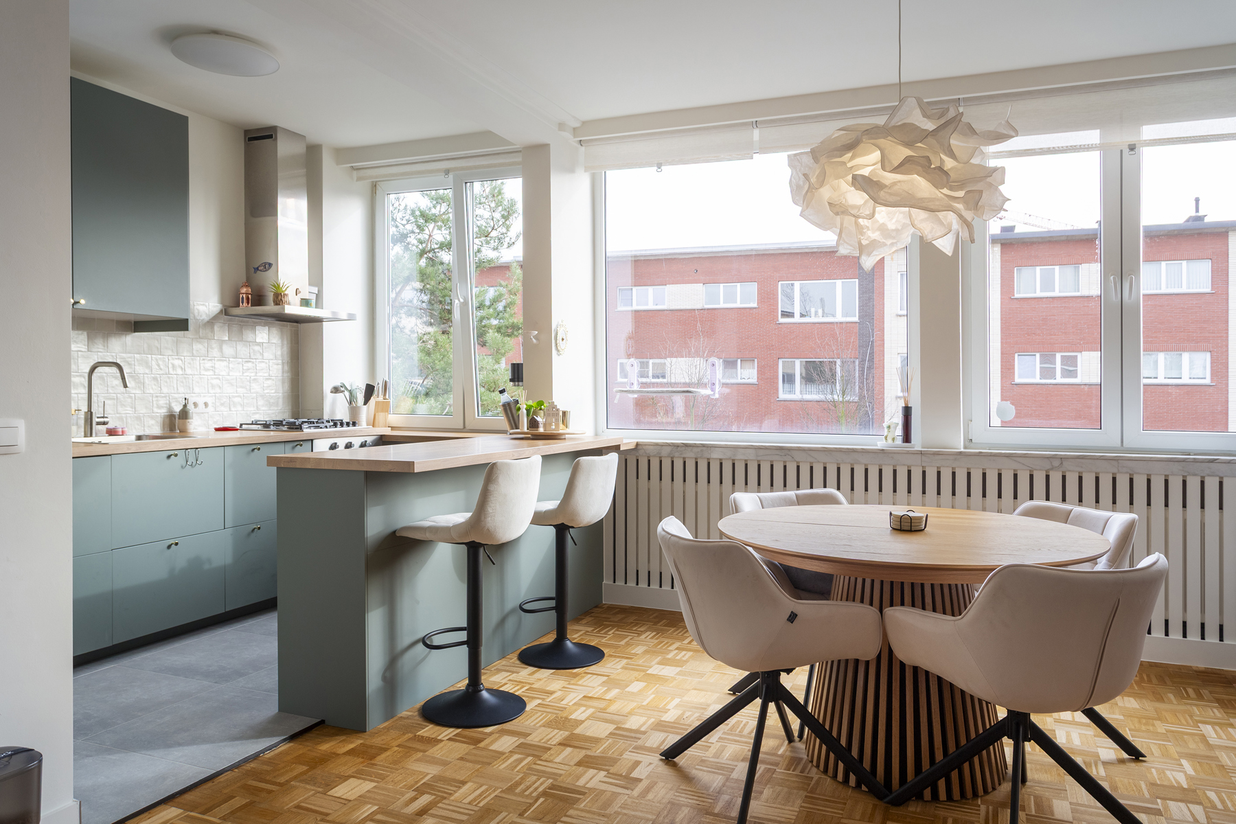 Gerenoveerd 2 slpk-app met terras en garagebox - foto 1