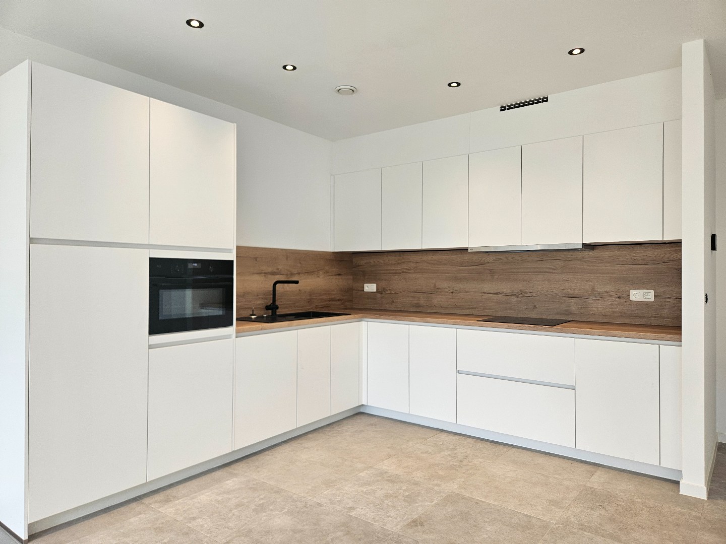 Nieuwbouwwoning met 3 slaapkamers en tuin in het centrum van Mol! - foto 4