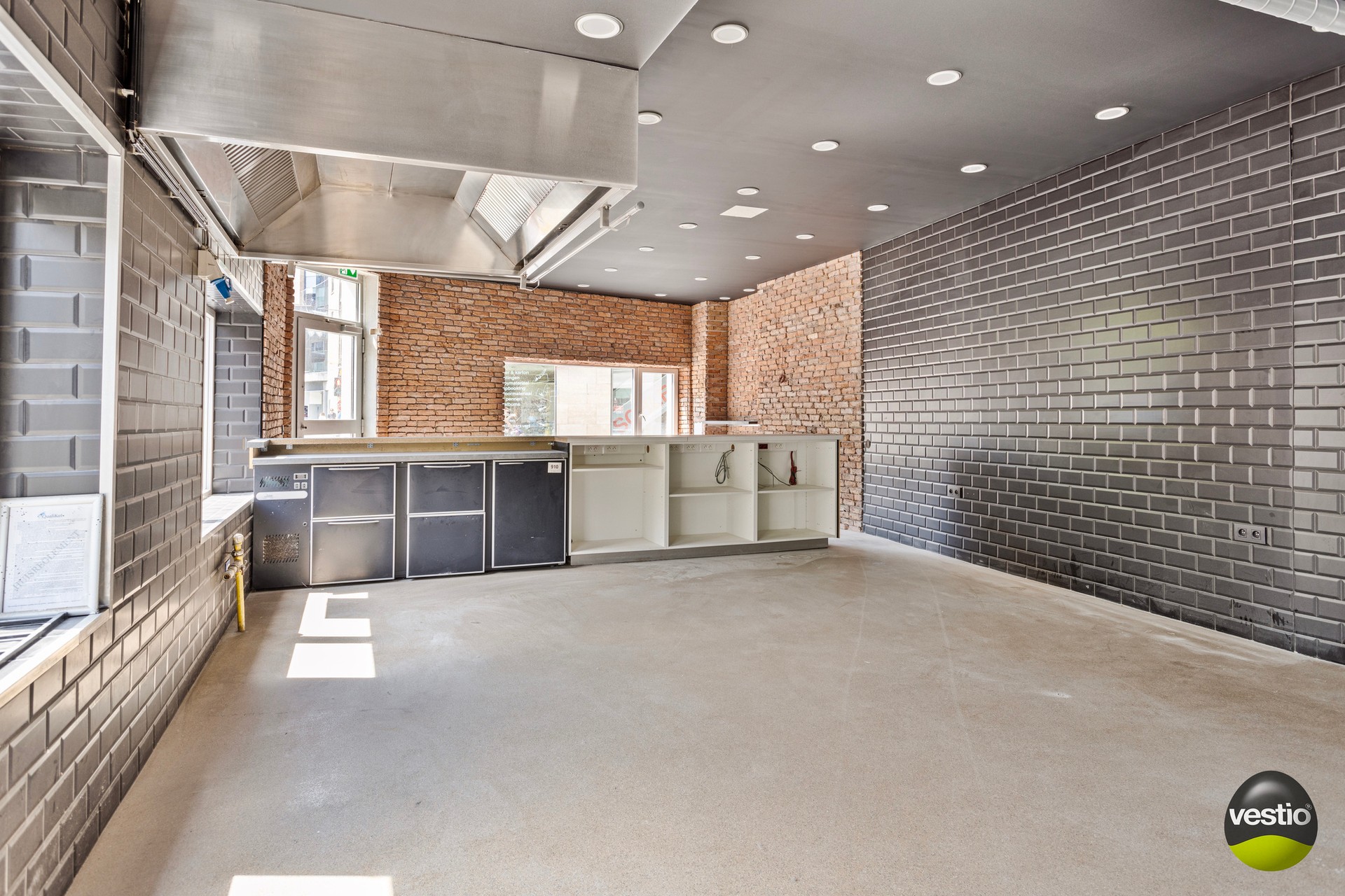 Apartment for sale in Hasselt with 8 bedrooms - photo 3