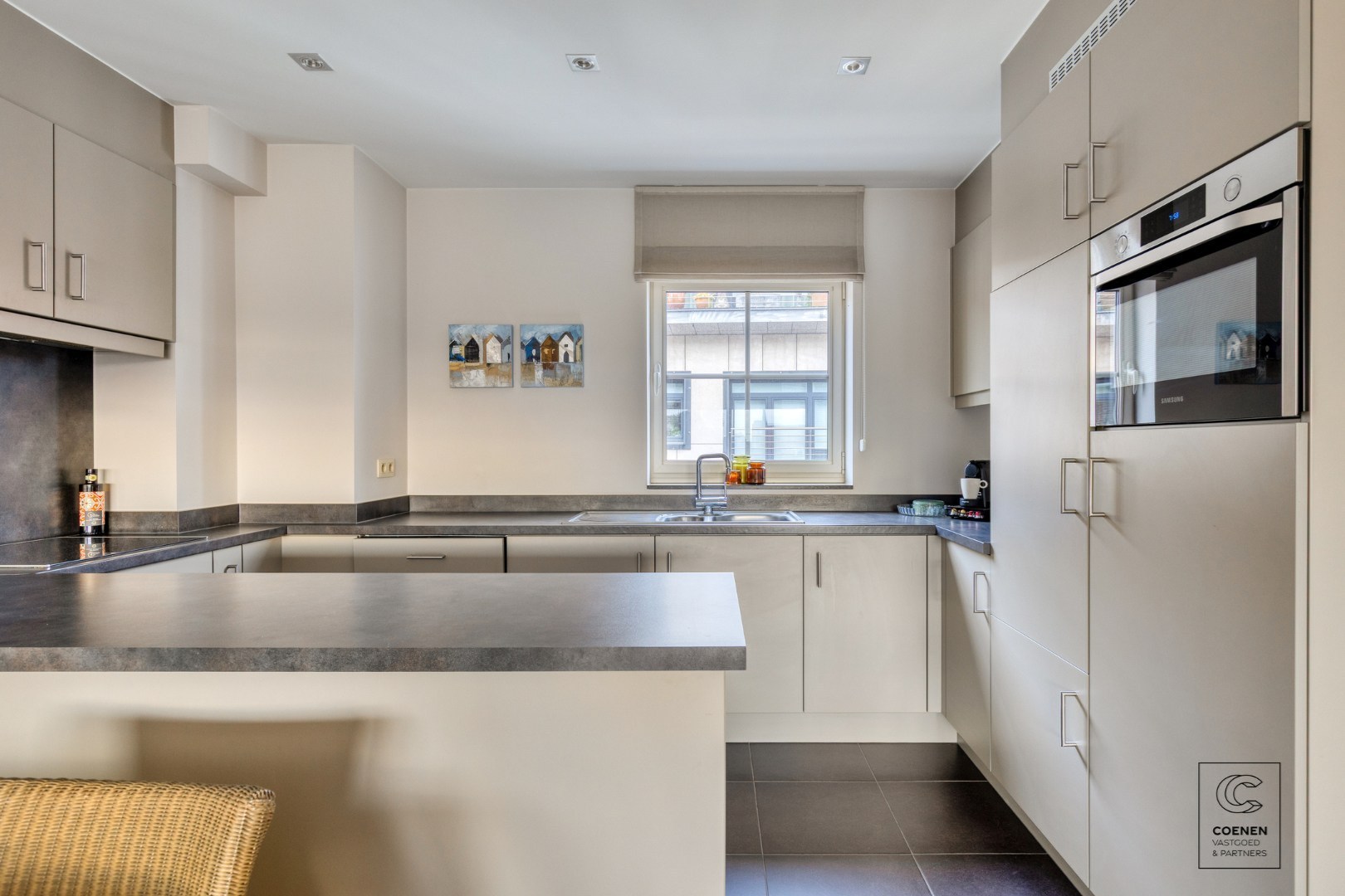 Prachtig duplux appartement met een bew. opp. van 120 m², twee slpk en 2 x terras op een absolute toplocatie te centrum Lier! - foto 5