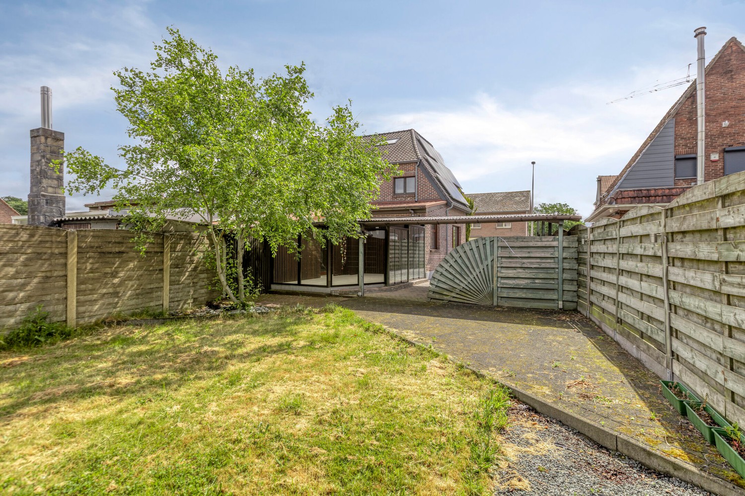 House for sale in Maasmechelen with 3 bedrooms - photo 3