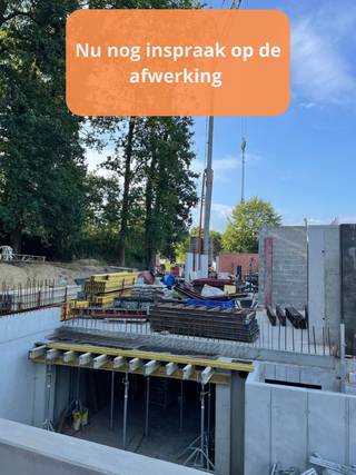 Een gezonde mix van 3-, 2- en 1-slaapkamer appartementen te Bornem met zicht op groen. Alle appartementen beschikken over ruime terrassen, oppervlakte variëren van 144 m² tot 73 m². <br />Mogelijkheid om uw droomappartement nog helemaal in te richten naar eigen smaak en wensen. Aankoop van één of meerdere ondergrondse autostaanplaatsen behoort ook tot de mogelijkheden. De BEN-appartementen worden in luxe afgewerkt met warmtepompen, groene daken, lift, aluminium ramen, enz.... <br />voor meer info mag u ons steeds contacteren op info@rosiersderidder.be of op 052/41.41.94<br />4 van de 8 appartementen verkocht! <br />referentie: 4991