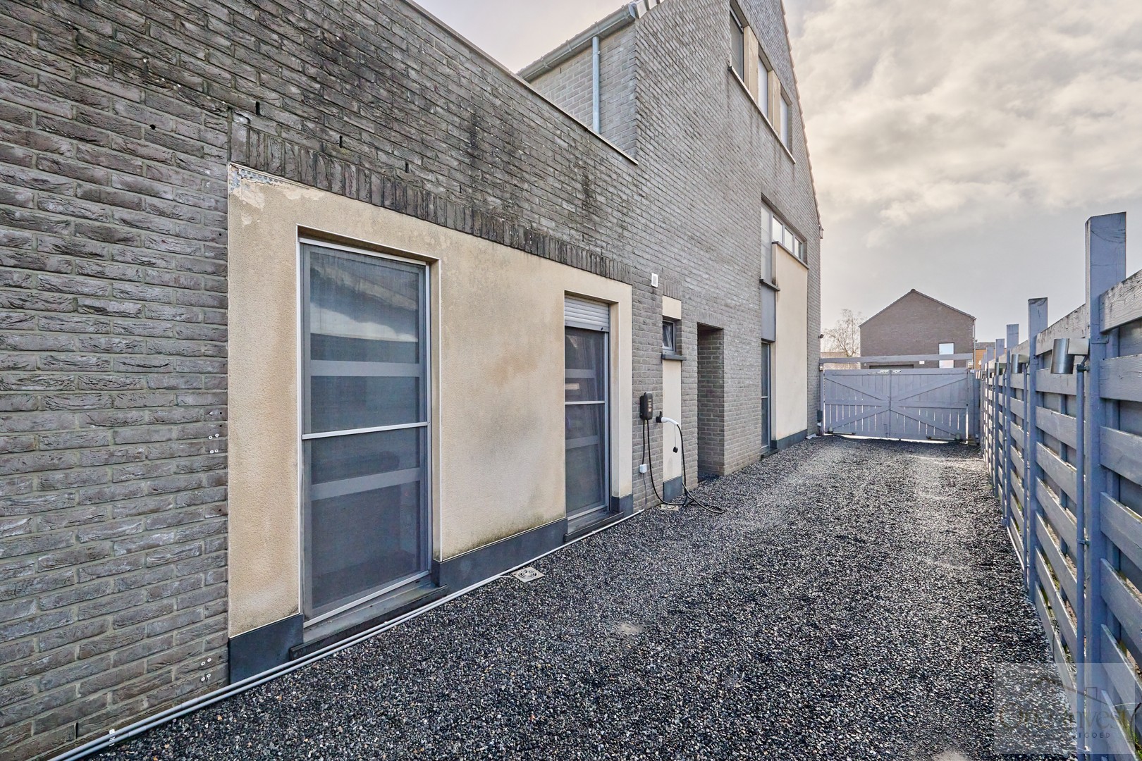 Ruim gelijkvloers appartement met 3 slaapkamers - foto 4