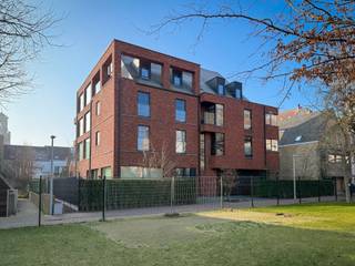 LUXUEUS nieuwbouw HOEKAPPARTEMENT in DUPLEX-vorm, gelegen in een VILLARESIDENTIE in een verborgen PARKTUIN te Knokke...Deze verborgen parel, omgeven...