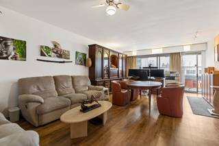 Cet appartement se situe dans un emplacement qui réunit le meilleur des deux mondes. Vous profitez à la fois de la beauté et du calme des...