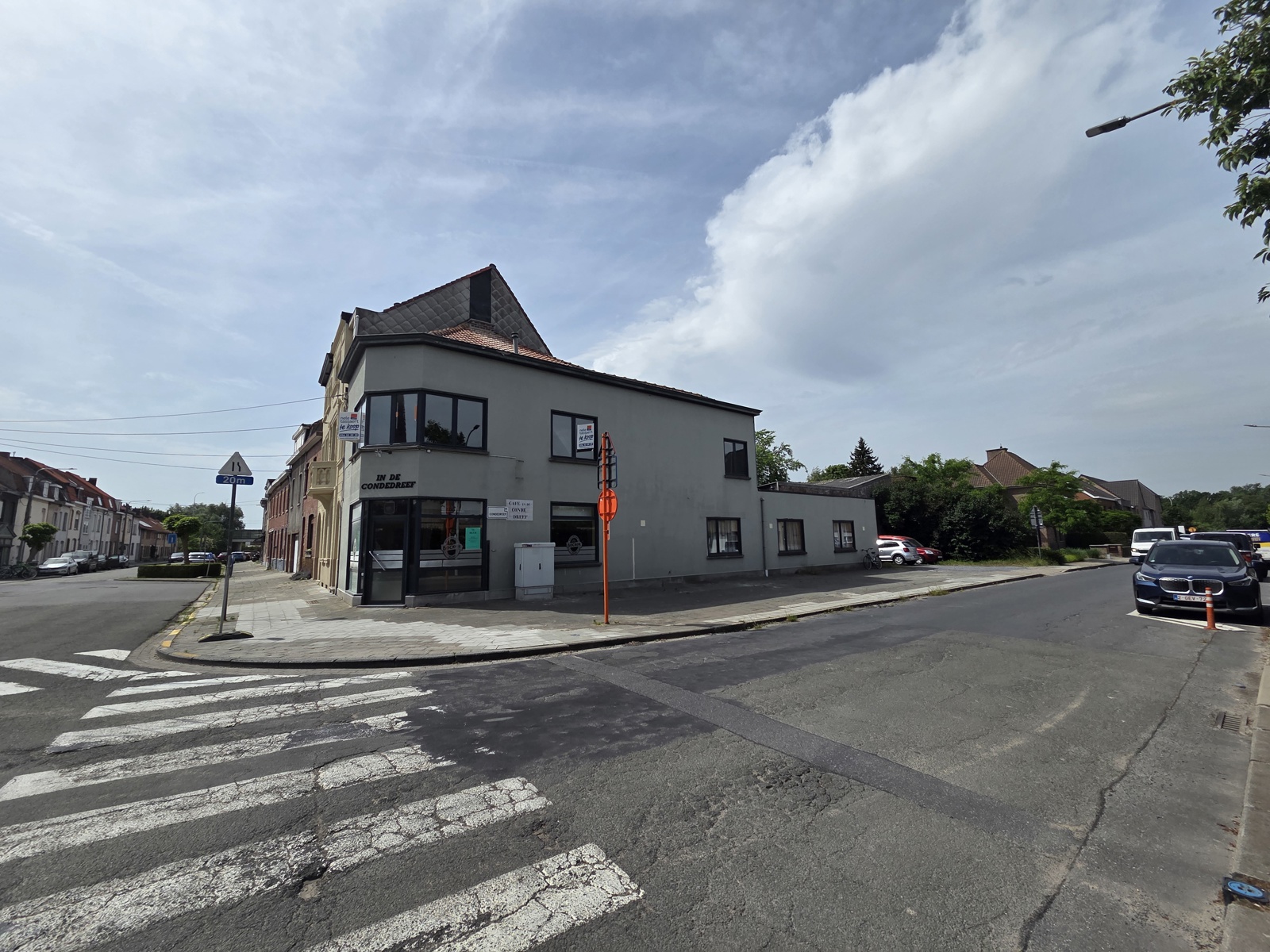 Handelsgelijkvloers met woonst en garage - foto 4