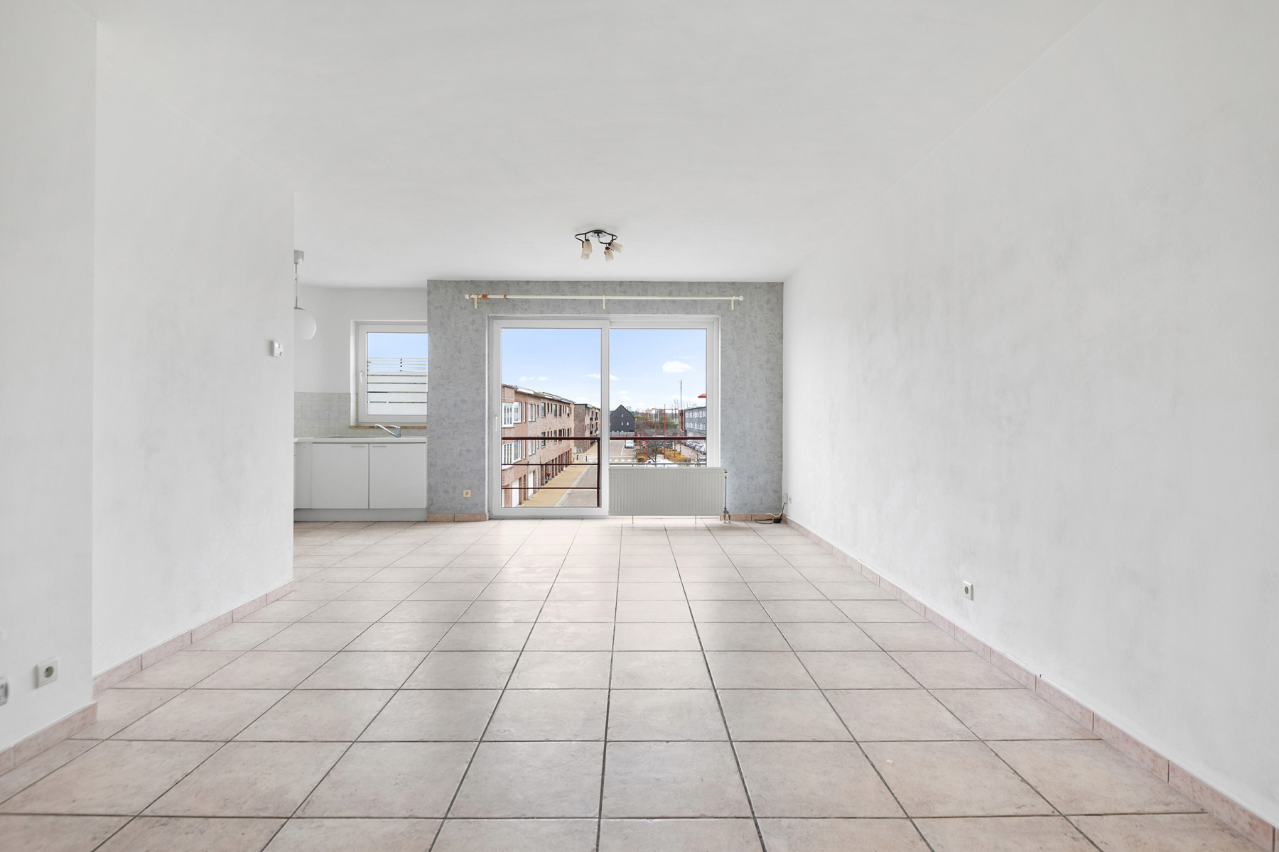 Appartement in een kleinschalig gebouw, centraal gelegen in Stabroek! - foto 3