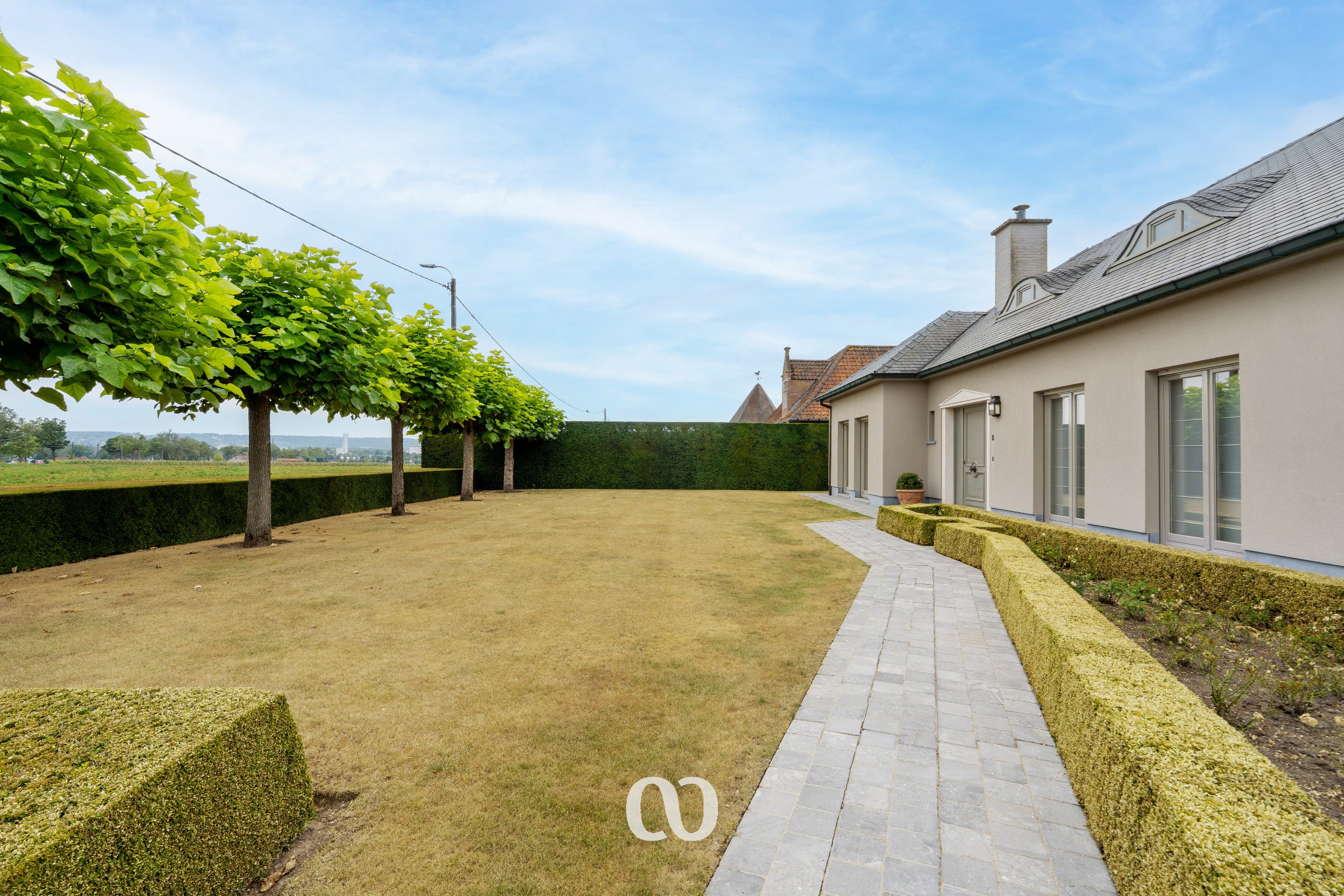 Magnifique villa entretenue sur plus de 2 000 m² à Kaster - photo 4