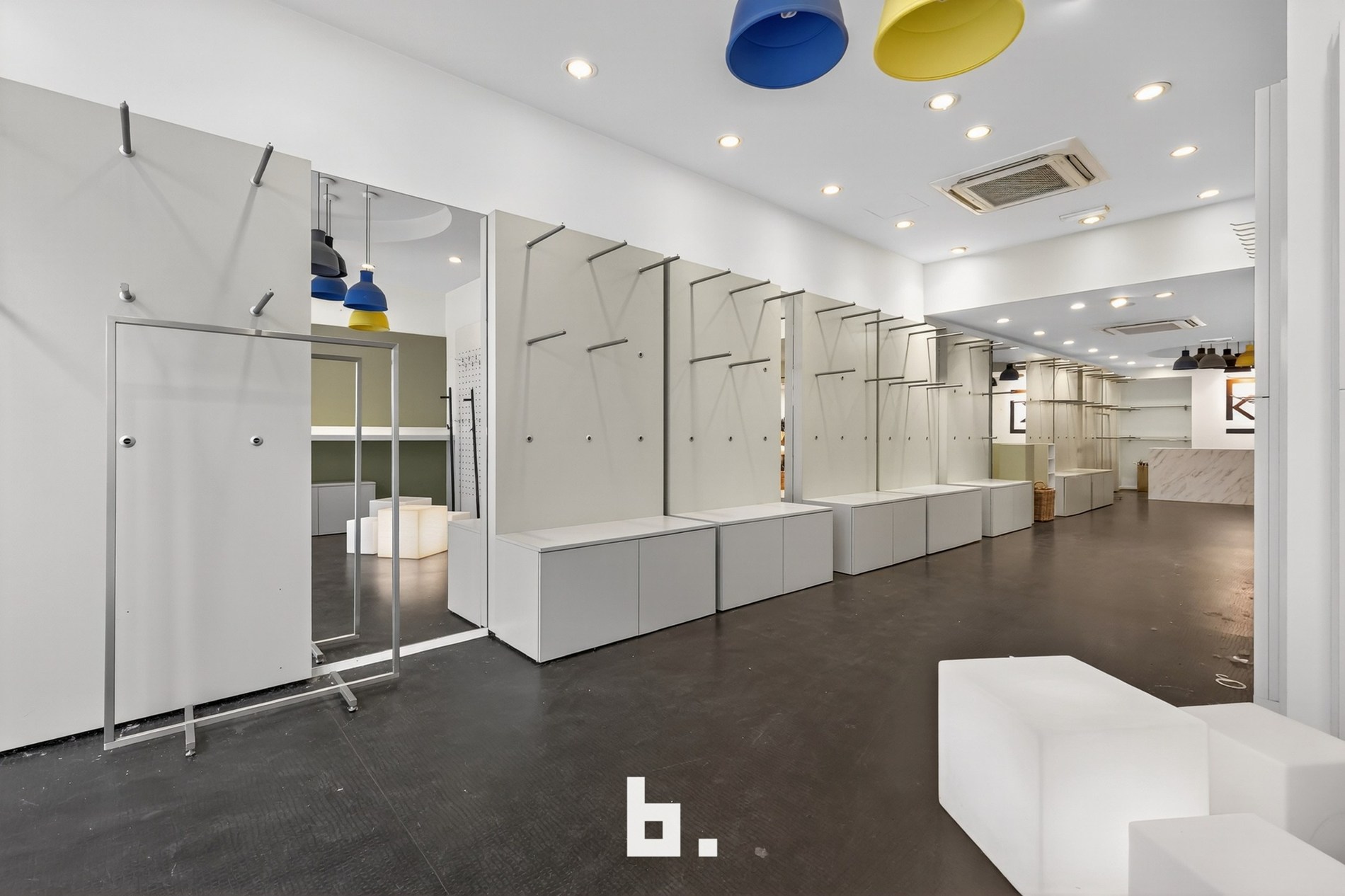 Uniek handelspand op toplocatie in Kortrijk! - foto 5