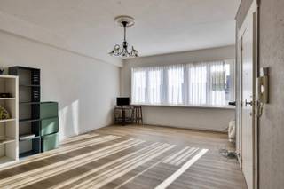 Dit appartement biedt een unieke kans voor starters die op zoek zijn naar een eigen plekje in de stad aan zee. Twee slaapkamers, ideaal voor...