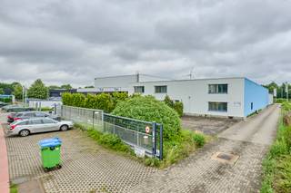 Commercial à vendre à Genk